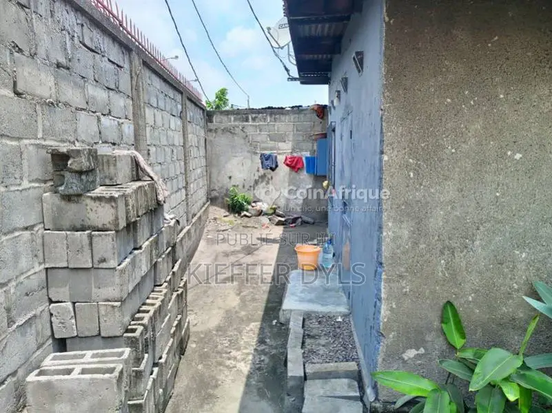 Terrain 346 m² - Ouenzé