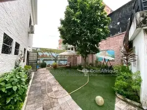 Location  villa 5 pièces -  Ochde  Brazzaville