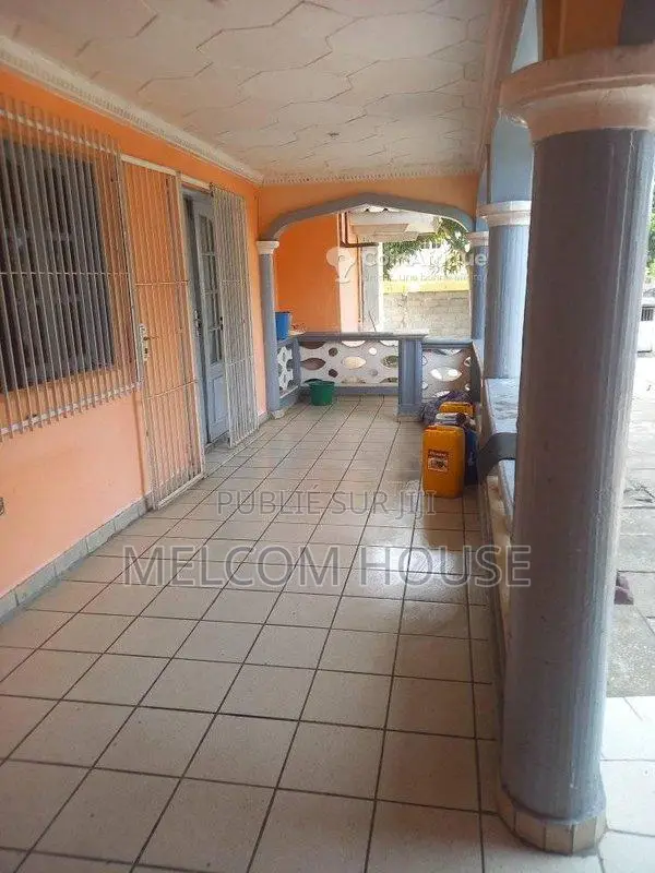 Vente villa 3 pièces - Tchimbamba