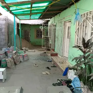 Photo - Vente appartement 5 pièces - Pointe Noire