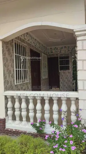 Photo - Parcelle + maison 3 pièces - Base Proche de l'aéroport