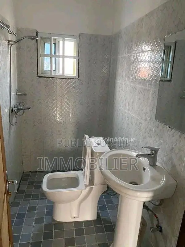 Location appartement 3 pièces - Brazzaville