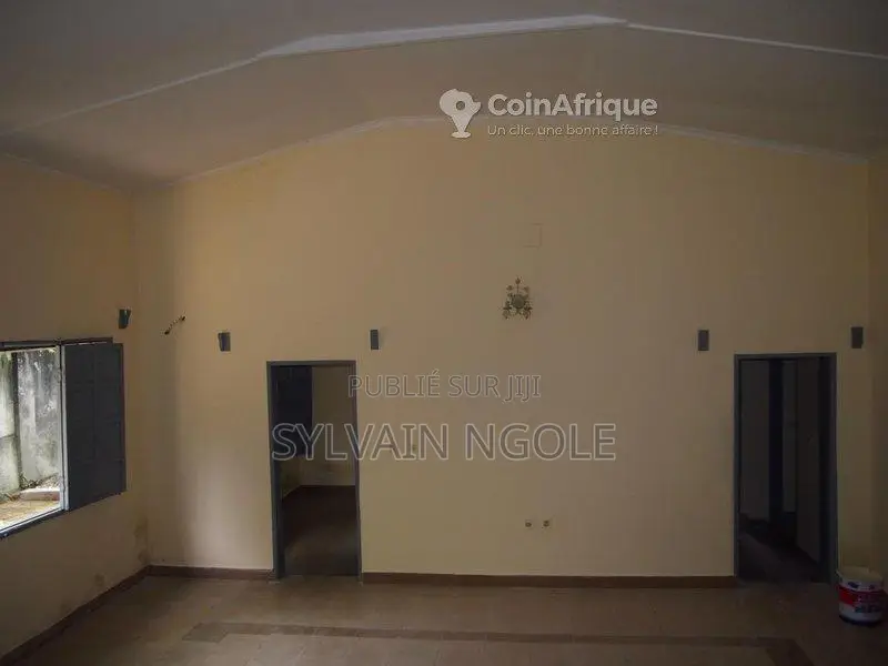 Vente Immeuble 100 m² - Pointe Noire