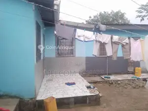 Terrain avec maison - Mont kamba