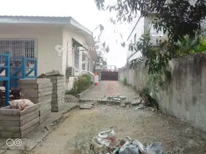 Photo - Villa 5 Pièces 800m² Permis d'Occuper Base Industrielle - Négociable