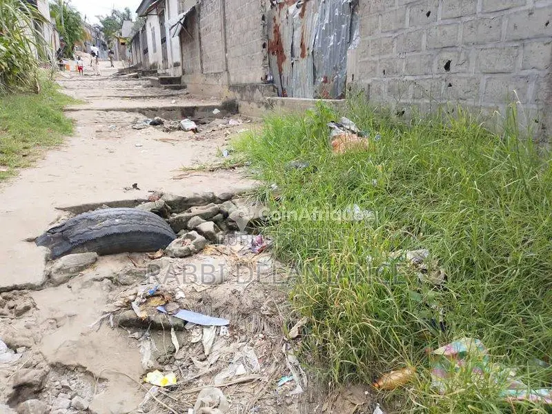 Terrain 180 m² - Brazzaville