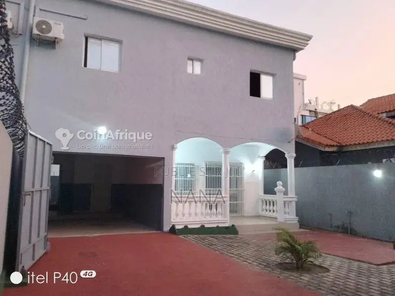 Location villa 4 pièces - Centre Ville