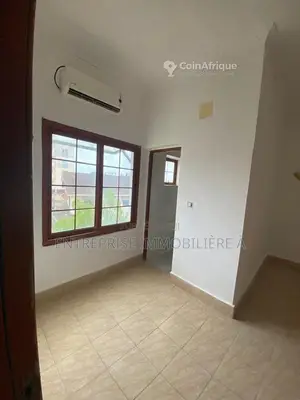 Location appartement 4 pièces - Pointe Noire