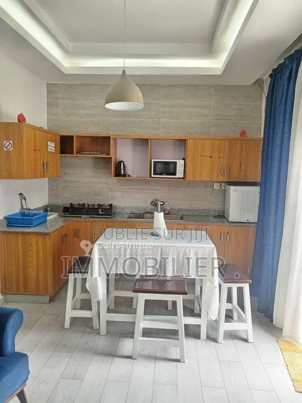 Location  studio meublé  - Brazzaville