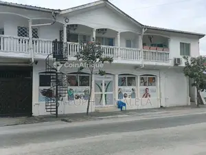 Vente appartement 3 pièces - Aéroport