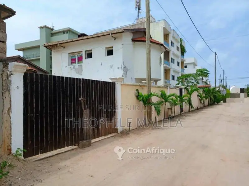 Vente villa à avec vue sur mer Pointe-Noire