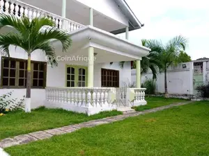 Photo - Location villa 9 pièces - Brazzaville