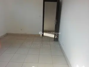 Photo - Location appartement 3 pièces - Congo