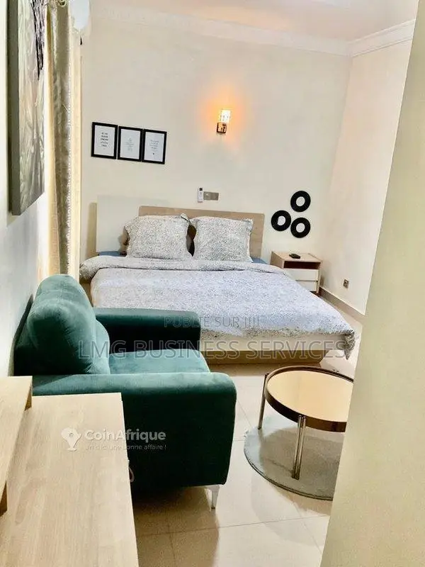 Location studio meublé - Brazaville