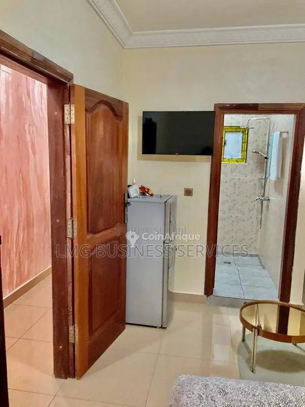 Location studio meublé - Brazaville