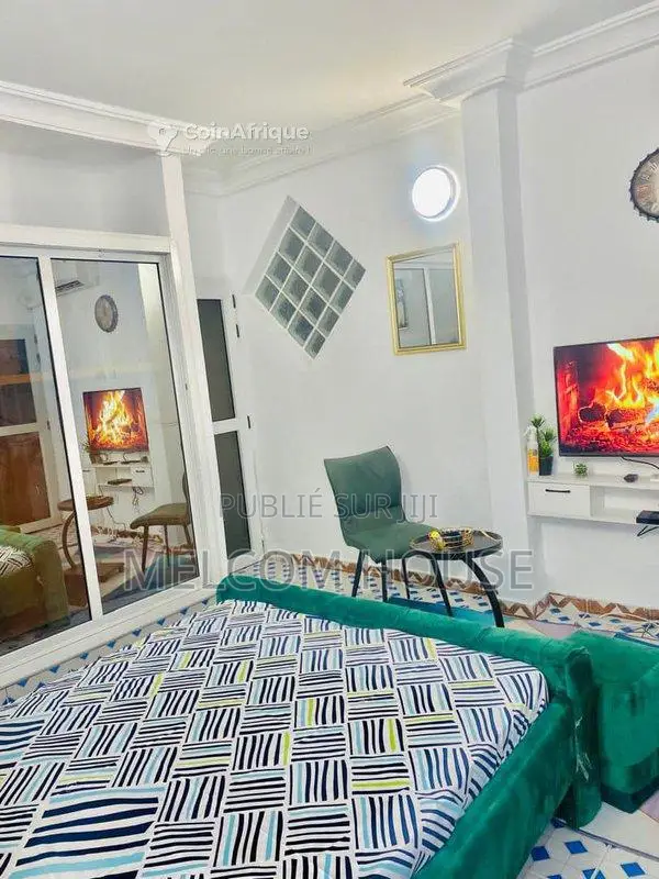 Locaton studio meuble-Pointe Noire