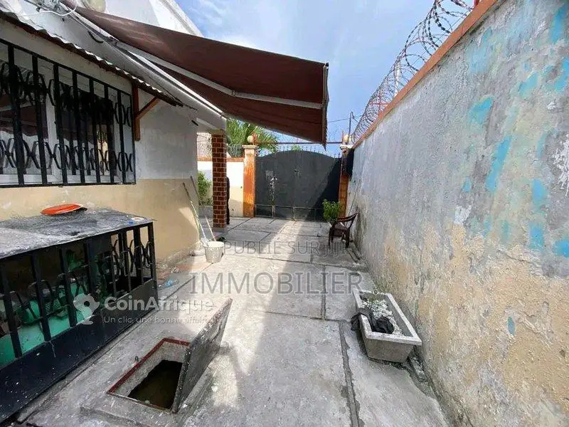 Location villa 4 pièces - Brazzaville