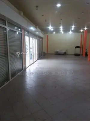 Photo - Location boutique -  Pointe-noire