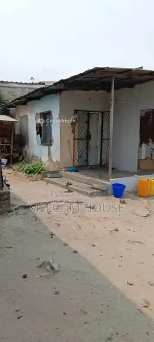 Terrain 1/2 lot - Mouyodzi