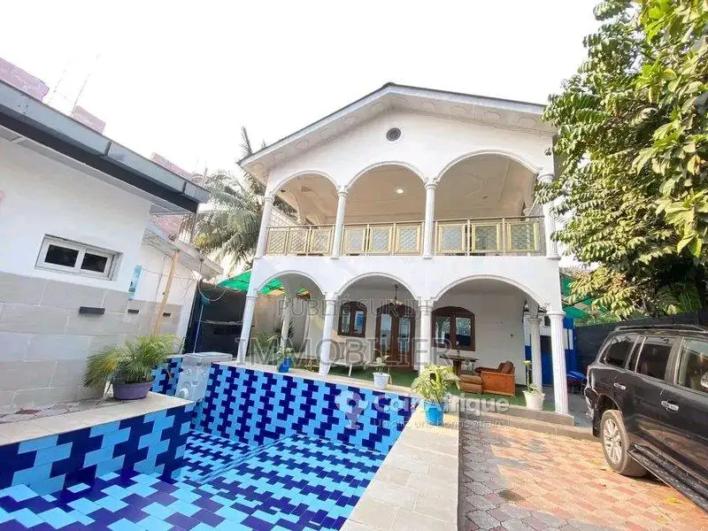 Location villa meublée  3 pièces -  Brazzaville