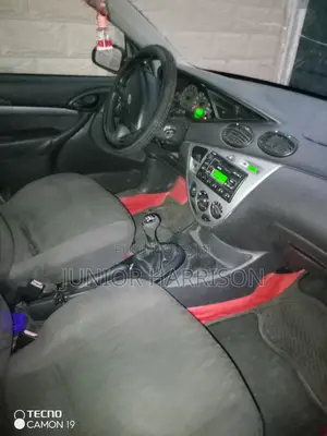 Ford Focus 2022 Gris