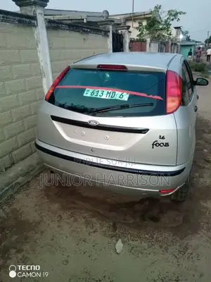 Ford Focus 2022 Gris