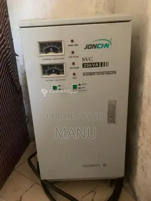 Photo - Élévateur de tension électrique professionnel en bon état