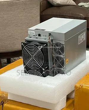 Photo - Lot de miners Bitmain Antminer - Modèles Bitcoin et Litecoin