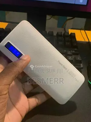 Photo - Batterie externe multiports - Chargeur portable rapide 3 USB