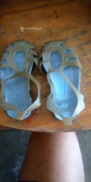 Photo - Chaussures imperméables pour enfants