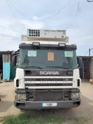 Photo - Camion Scania 4 séries 1995 - Frigorifique, Diesel, Excellent État