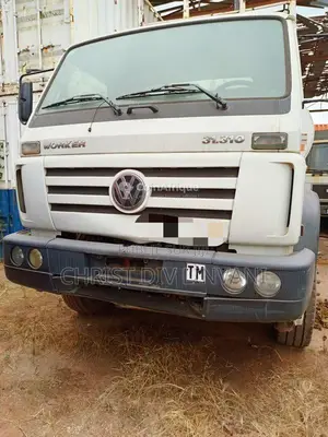 Photo - Camion citerne Volkswagen L 80 diesel 16 000 litres