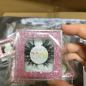 Photo - Extensions de cils naturelles et élégantes