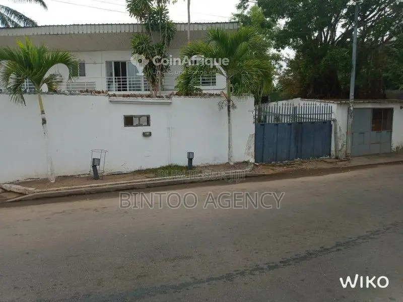 Vente appartements 8 pièces - Pointe-noire