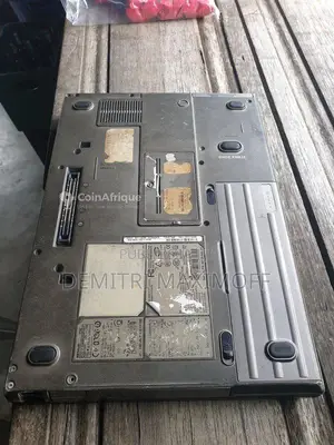 Photo - Dell Ordinateur portable - Occasion à réparer