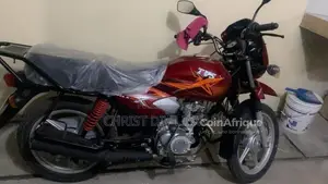 Photo - Moto TVS HLX 150 - Neuve, idéale pour taxi