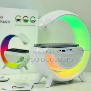 Photo - Enceinte Bluetooth Multifonction - Lampe LED RGB et Chargeur Sans Fil