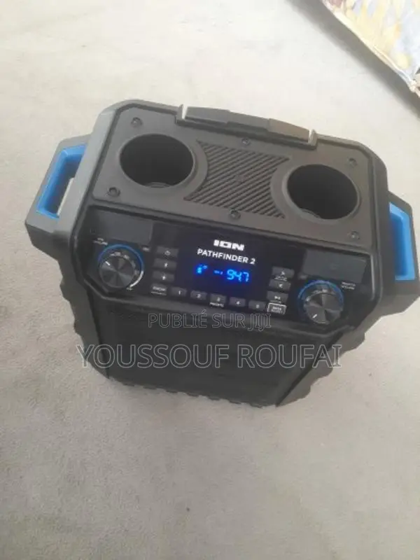 Enceinte Bluetooth portable multifonction intérieur/extérieur