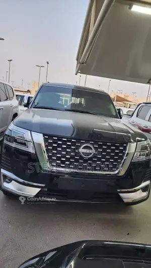 Nissan Platina 2017 - Berline élégante et bien entretenue