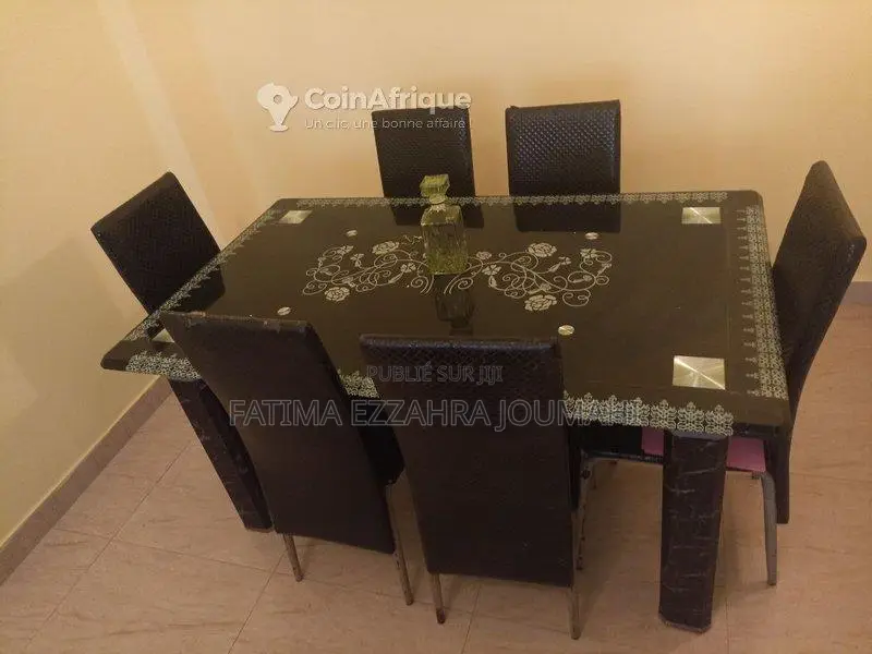 Table de salle à manger extensible en bois - 6 personnes