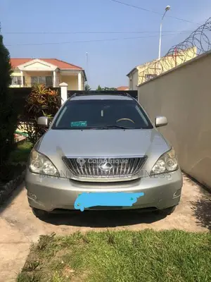 Photo - Lexus RX 350 2010 - SUV de luxe, boîte automatique, cuir