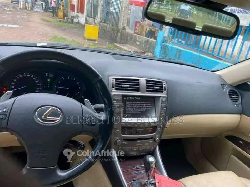 Lexus IS 250 berline premium - Occasion 2015