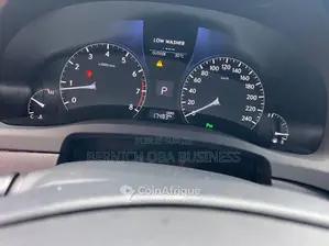 SUV hybride Lexus NX 300h 2021 - Luxe et économie