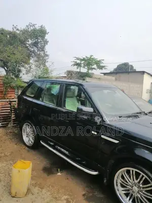 Range Rover 2010 - SUV luxueux en excellent état