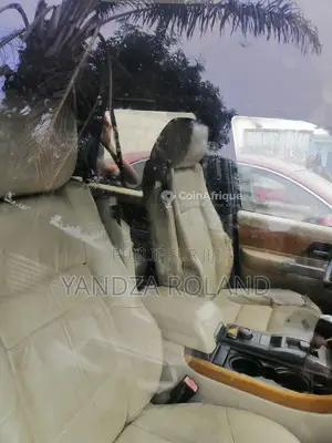 Range Rover 2010 - SUV luxueux en excellent état