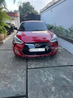 Photo - Hyundai Veloster 2012 - Sportive compacte full équipée