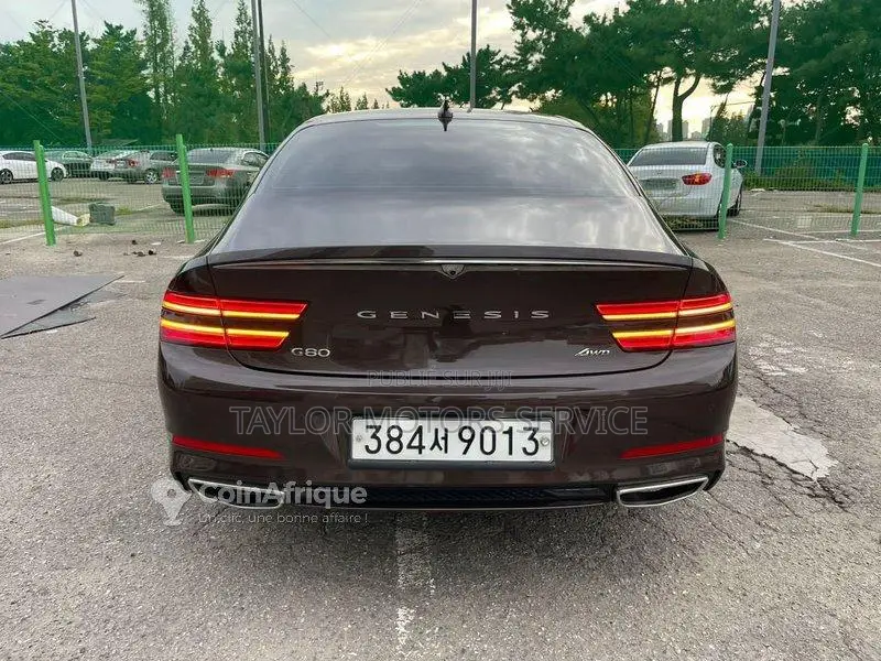 Hyundai Genesis 2023 - Berline de luxe neuve, essence automatique