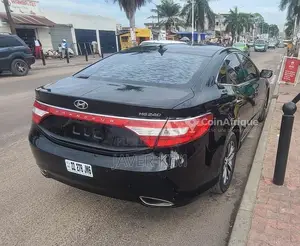Hyundai Grandeur 2012 - Berline élégante et fiable