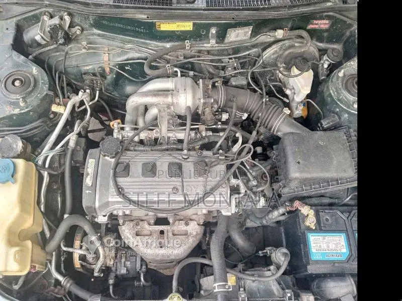 Toyota Corolla 2016 berline essence manuelle