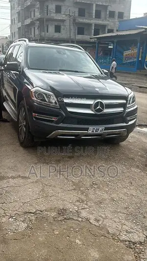 Photo - Mercedes-Benz 450 2019 - Berline de luxe en excellent état